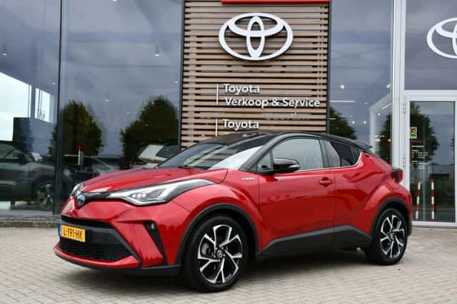 Toyota C-HR (2021) thumbnail 1