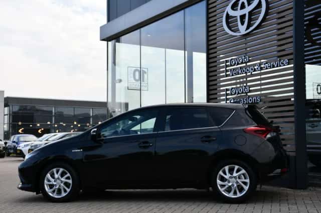 Toyota Auris (2019) thumbnail 5