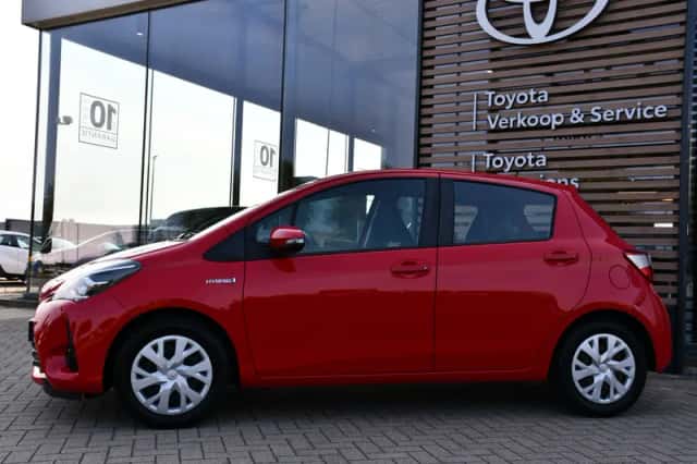 Toyota Yaris (2019) thumbnail 5