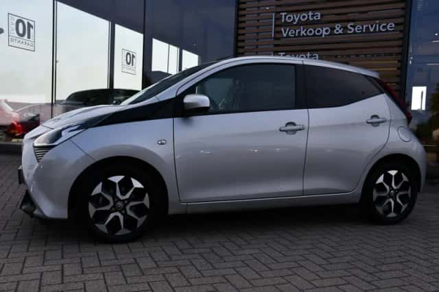 Toyota Aygo (2018) thumbnail 3