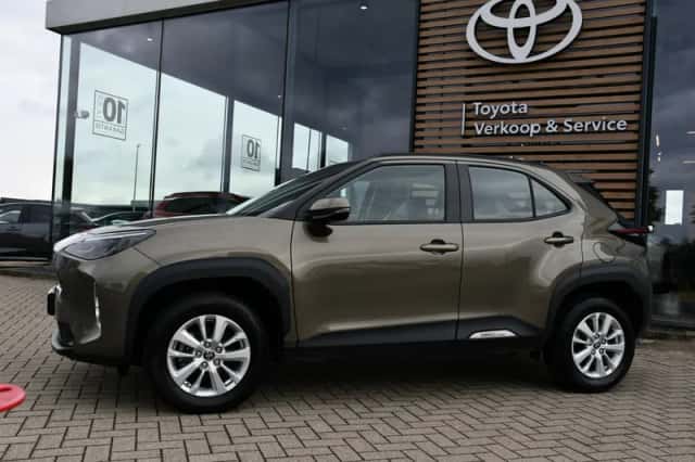 Toyota Yaris Cross (2025) thumbnail 5