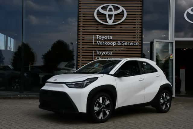 Toyota Aygo (2025) thumbnail 1