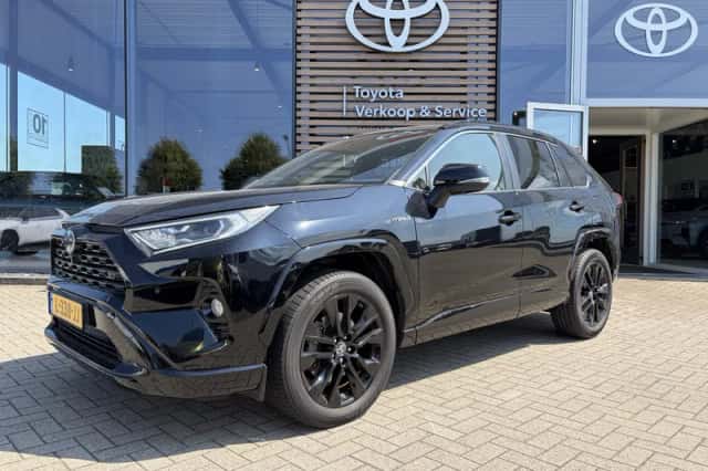 Toyota RAV4 (2021) thumbnail 1