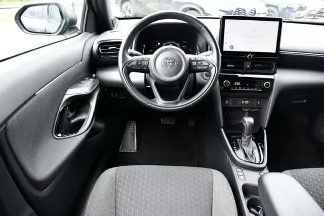Toyota Yaris Cross (2025) thumbnail 6