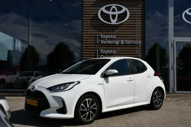 Toyota Yaris (2021) thumbnail 1