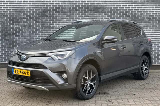 Toyota RAV4 (2017) thumbnail 1