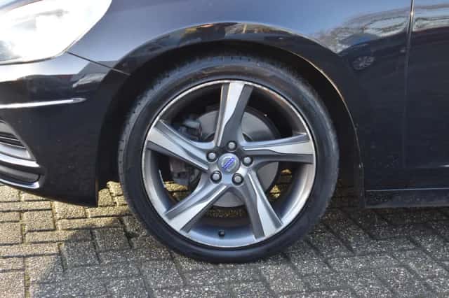 Volvo V60 (2012) thumbnail 6
