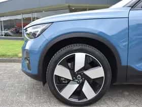 Volvo C40 (2022) thumbnail 4