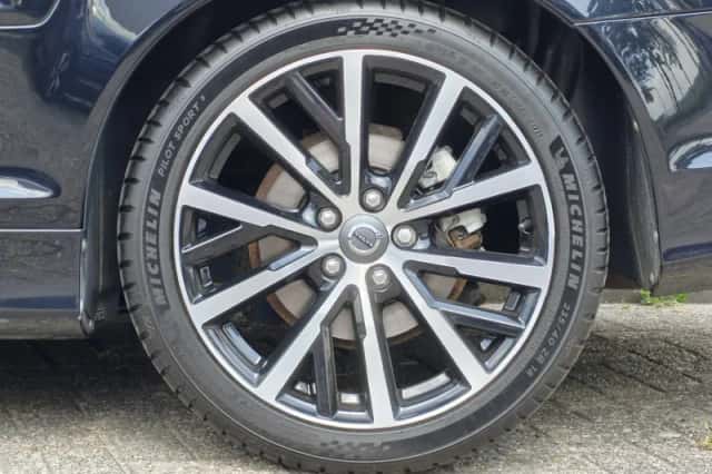 Volvo C70 (2011) thumbnail 6