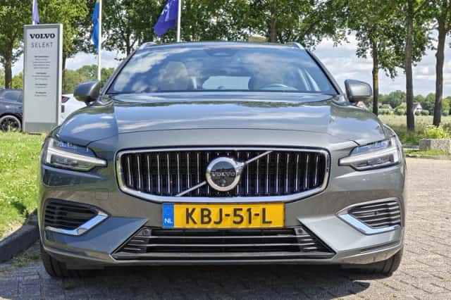 Volvo V60 (2026) thumbnail 2