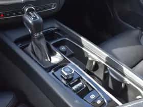 Volvo XC60 thumbnail 40