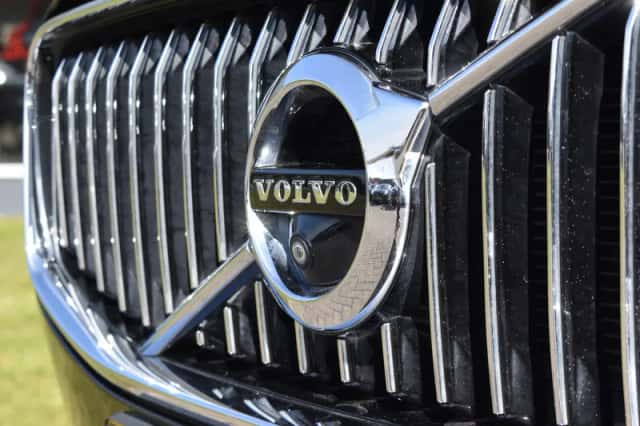 Volvo XC60 (2017) thumbnail 6
