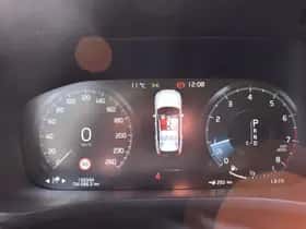 Volvo XC60 thumbnail 10