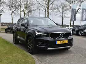 Volvo XC40 (2020) thumbnail 2