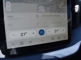 Volvo EX30 (2024) thumbnail 38
