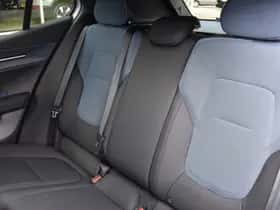 Volvo EX30 (2024) thumbnail 18