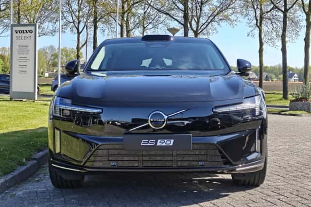 Volvo ES90 (2026) thumbnail 2