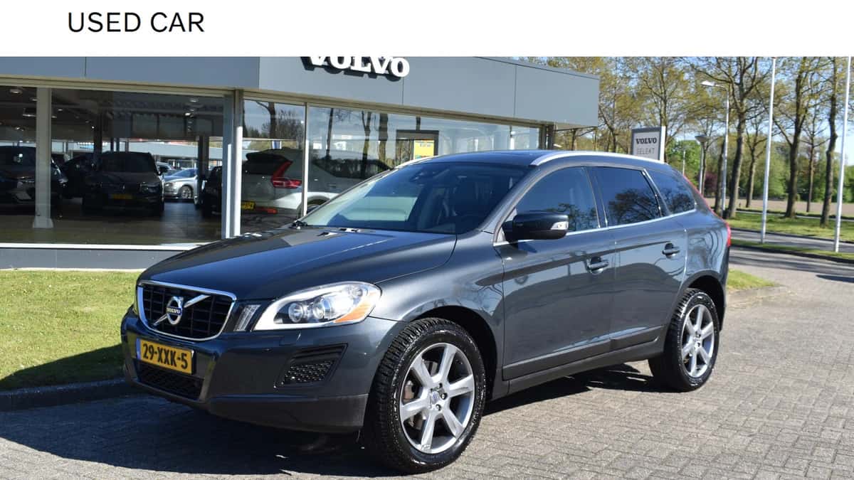 Volvo XC60 — foto 1