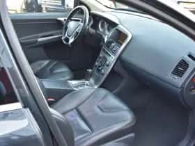 Volvo XC60 thumbnail 19