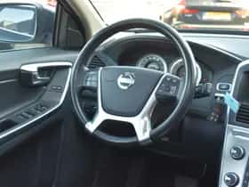 Volvo XC60 thumbnail 22