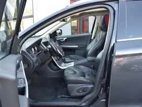 Volvo XC60 thumbnail 24