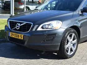Volvo XC60 thumbnail 4