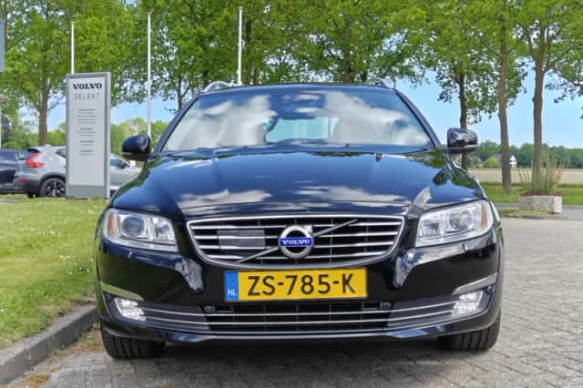 Volvo V70 (2016) thumbnail 2