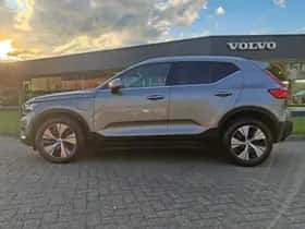 Volvo XC40 (2021) thumbnail 5