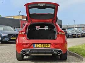 Volvo V40 (2019) thumbnail 11