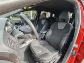 Volvo V40 (2019) thumbnail 23