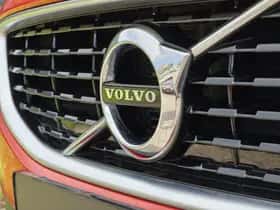 Volvo V40 (2019) thumbnail 4