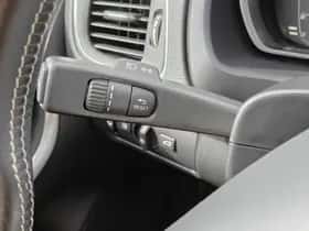 Volvo V40 (2019) thumbnail 31