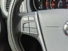 Volvo V40 (2019) thumbnail 32