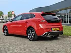 Volvo V40 (2019) thumbnail 9