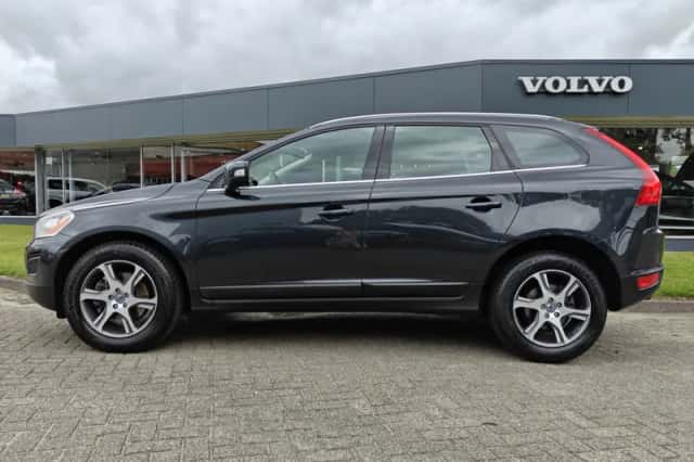 Volvo XC60 (2012) thumbnail 6