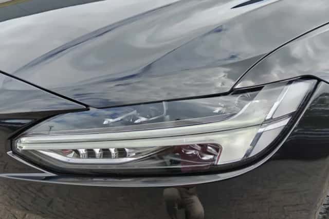 Volvo V90 (2017) thumbnail 3