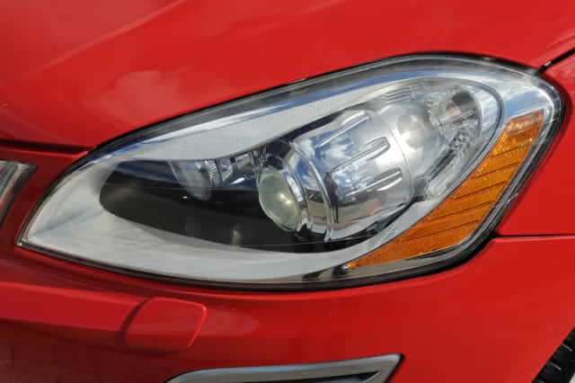 Volvo XC60 (2011) thumbnail 3