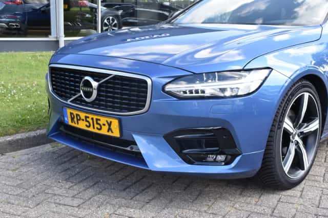 Volvo S90 (2018) thumbnail 4