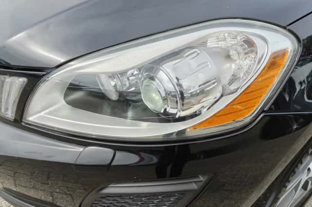 Volvo XC60 (2011) thumbnail 3