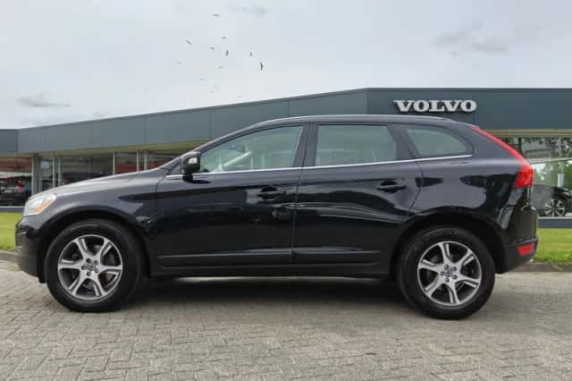 Volvo XC60 (2011) thumbnail 6