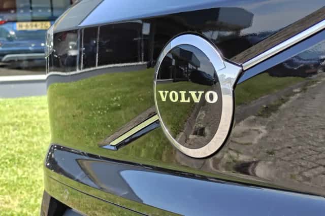 Volvo EX30 (2026) thumbnail 4