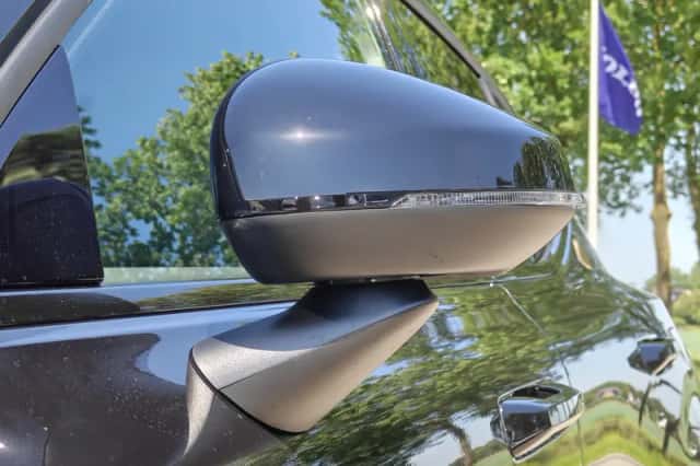 Volvo EX30 (2026) thumbnail 5