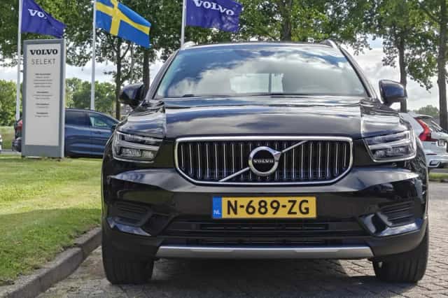Volvo XC40 (2022) thumbnail 2