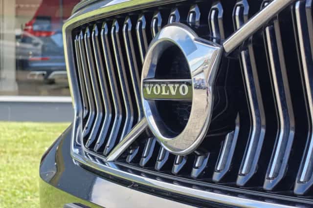 Volvo XC40 (2022) thumbnail 4