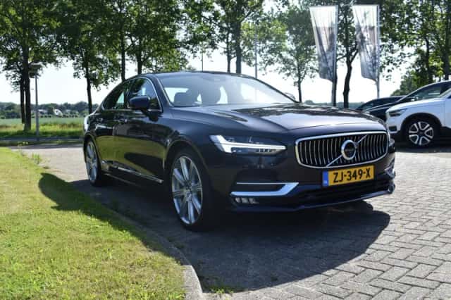 Volvo S90 (2019) thumbnail 2
