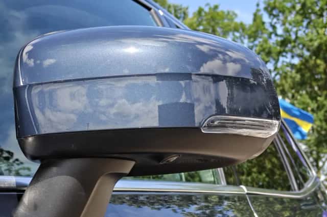 Volvo XC60 (2017) thumbnail 5