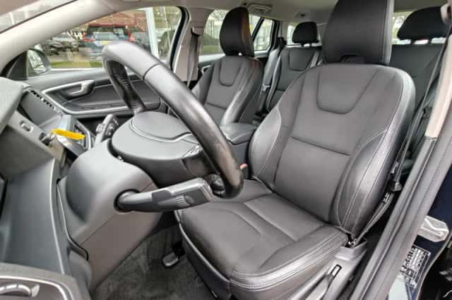 Volvo V60 (2015) thumbnail 6