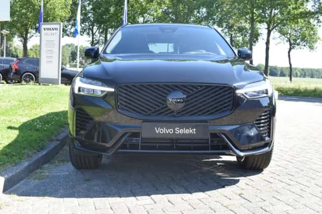 Volvo XC60 (2025) thumbnail 3