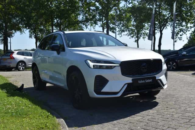 Volvo XC60 (2025) thumbnail 2