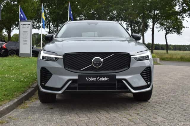 Volvo XC60 (2025) thumbnail 3